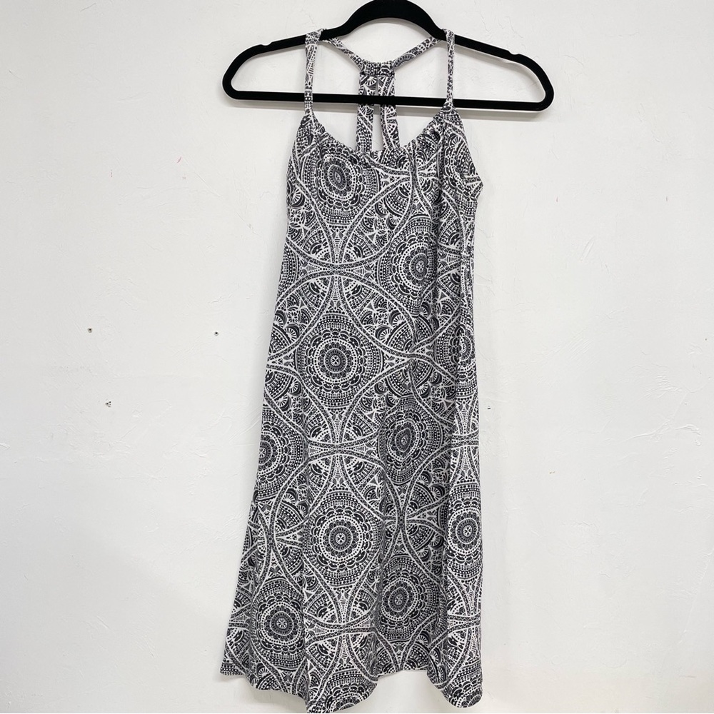 Black and White Patterned Sleeveless Summer Dress